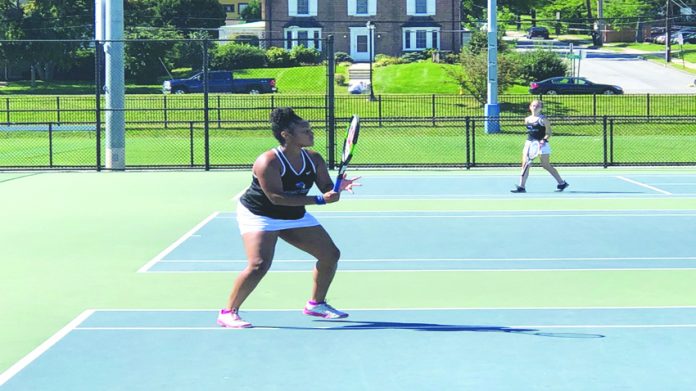 The Mount Saint Mary College Women’s Tennis team cruised to its second straight win on Sunday, blanking the College of New Rochelle by a score of 9-0. Four Knights picked up their first singles win of the season, including freshman Elizabeth Brennan who posted her first career win.