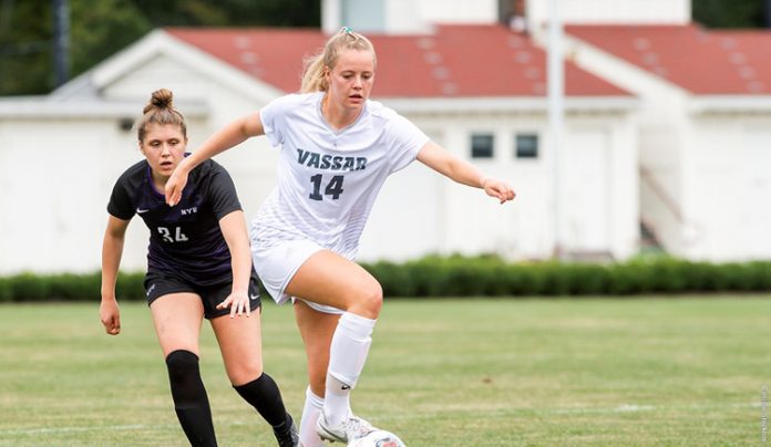 The Vassar College women's soccer team suffered a narrow 3-2 loss on Saturday afternoon, falling at Oneonta State in non-conference action.