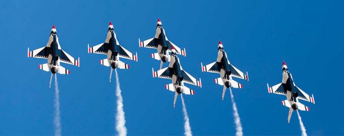 Orange County Executive Steven M. Neuhaus announced that the U.S. Air Force Thunderbirds jet demonstration squadron will headline the 2021 New York Air Show on August 28th-29th.