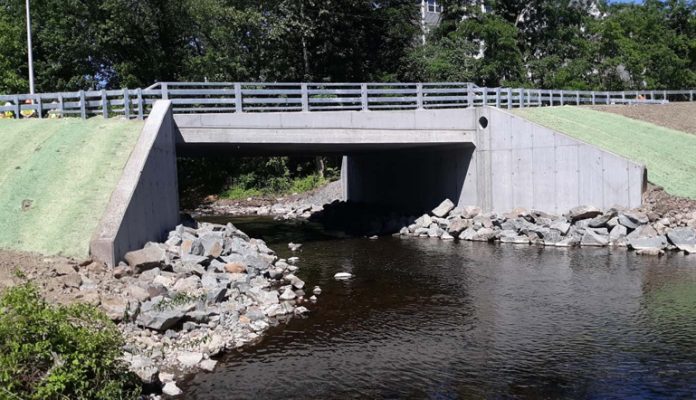 The City of Newburgh is pleased to announce the reopening of the Lake Drive Bridge over the Quassaick Creek. The Bridge project was substantially completed on May 27, 2021.