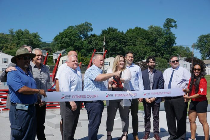 Friday, elected officials and stakeholders in Haverstraw unveiled the completion of a new outdoor fitness court. The project, part of the National Fitness Campaign, was funded by $100,000 in state grant funds secured by Senator James Skoufis (D-Hudson Valley) and Assemblyman Ken Zebrowski.