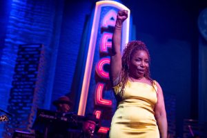Stephanie Mills performs at the Apollo Theater's Annual Spring Benefit.