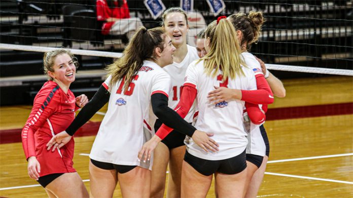 The Marist volleyball team took down Quinnipiac in three sets on Sunday at McCann Arena.