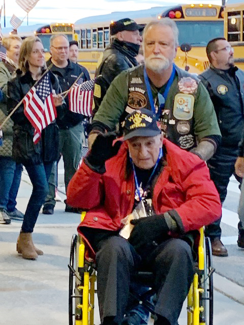 On Saturday, at 6:30am, a large group of veterans, primarily from WW II and the Korean War, congregated at New York Stewart International Airport, to be flown free of charge to Washington, DC to see memorials.
