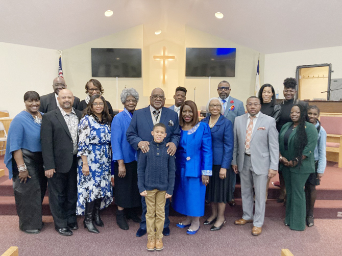 On Sunday, October 23rd Reverend Dr. Jesse Voyd Bottoms, Jr. celebrated his pastoral anniversary finale at Beulah Baptist Church. He has been pastoring Beulah for 45 years! Pictured above, Reverend Dr. Jesse Voyd Bottoms, Jr. poses for a photo with his family following his 45th Pastoral Anniversary Celebration.