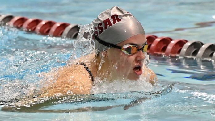 Powered by a number of solid performances, the Vassar women’s swimming & diving team posted a 165-118 victory over Skidmore College in action at Kresge Pool on Saturday afternoon. Photo: Carlisle Stockton