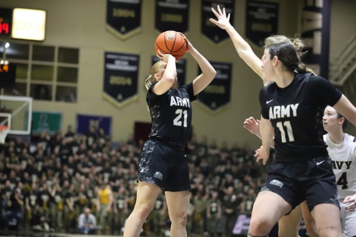 The Army West Point Black Knights won its fourth straight game defeating Holy Cross on the road.