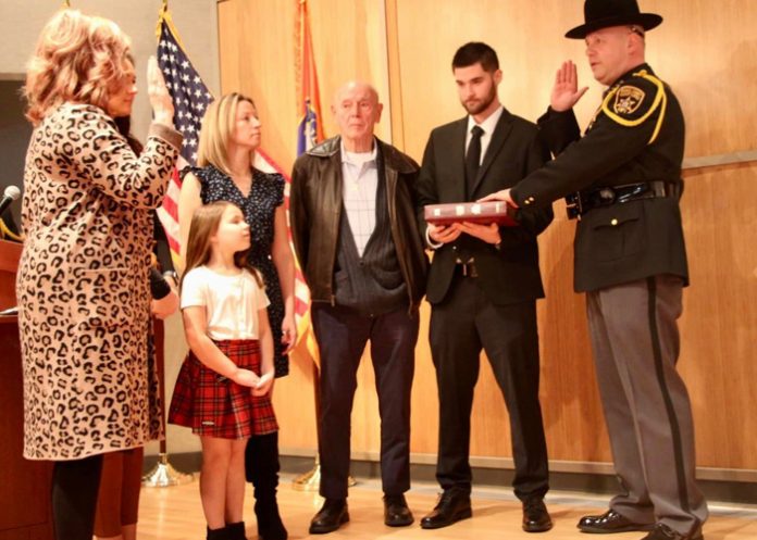 Orange County’s new sheriff, Paul Arteta, was sworn in on Sunday as County Clerk Kelly Eskew administered the oath of office.
