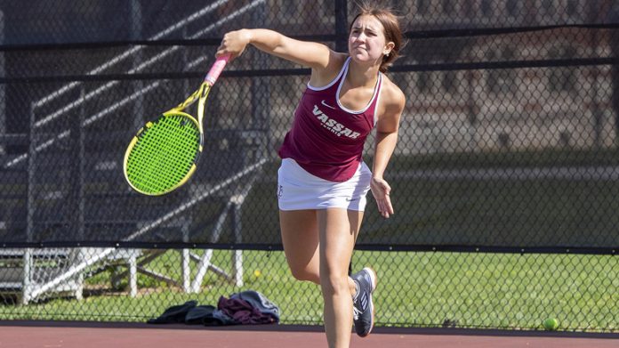 Vassar earns two victories in doubles action.