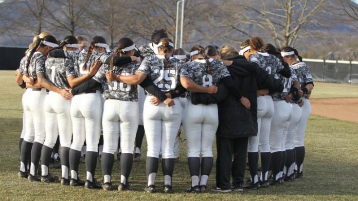 The Army West Point softball team dropped both games against Siena on Thursday afternoon.
