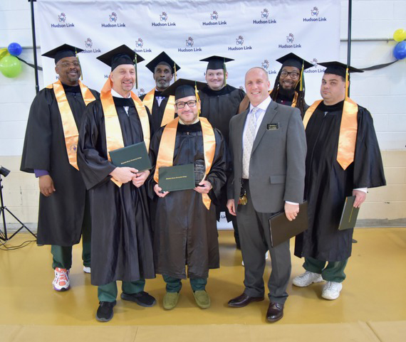 On Wednesday, May 10th, 2023, Hudson Link for Higher Education in Prison and Columbia-Greene Community College hosted their inaugural commencement ceremony at Green Haven Correctional Facility.