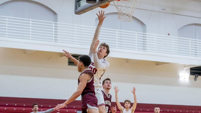 The Vassar College Men’s Basketball returned to action for day two of the Hudson Valley Classic as the Brewers fell 82-70 to Mount Saint Mary on the campus of SUNY New Paltz on Saturday afternoon. Photo: Carlisle Stockton