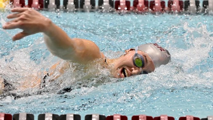 The Vassar College Women's Swimming and Diving team picked up its third victory in four outings to start the season on Saturday with a 181-110 road win at Skidmore. Photo: Carlisle Stockton