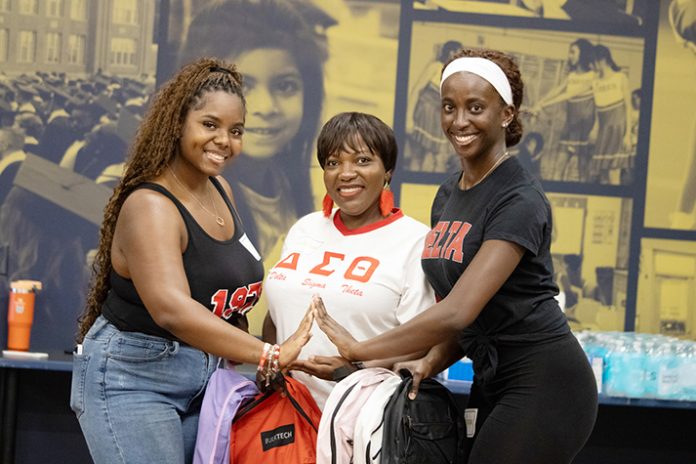 The Newburgh Enlarged City School District distributed nearly 1,000 backpacks filled with school supplies. Photo: Aleyna Birinci