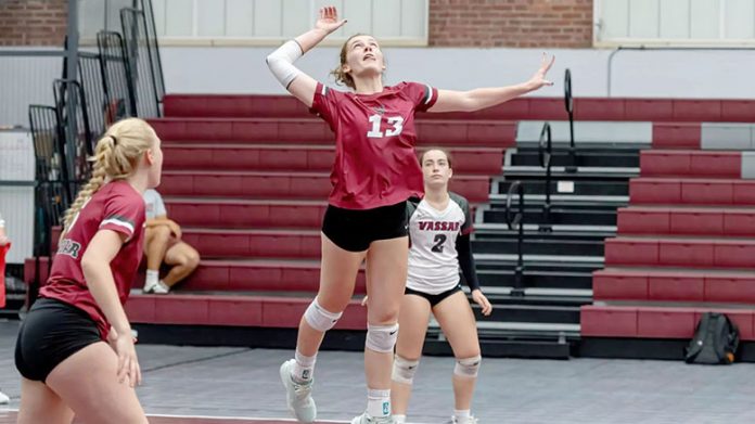 The Vassar College Women's Volleyball team won its fifth straight match on Saturday afternoon as the Brewers dominated its way to a 25-16, 25-17, 25-11 triumph over Utica in the final match of the Vassar Quad. Photo: Carlisle Stockton