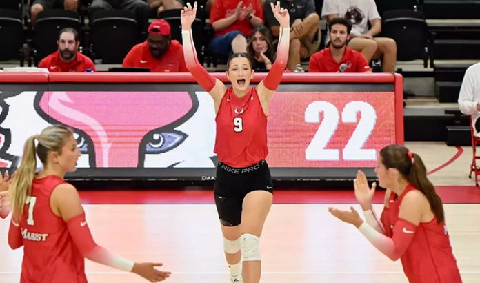 Sara Dasic Celebrates a Point. Photo: Carlisle Stockton
