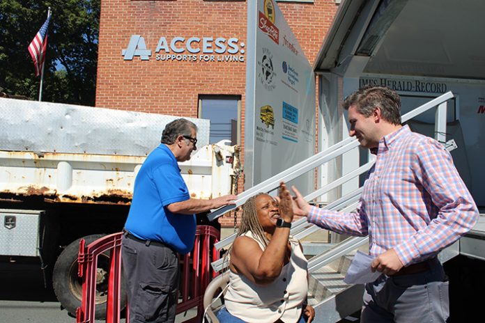 Senator James Skoufis (D-Orange County) welcomed over 500 Orange County residents for his annual Community BBQ and Resource Fair in Middletown.