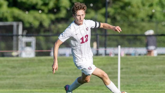 The Vassar College Men's Soccer team took to the road Saturday afternoon and earned a hard fought 1-1 draw at #17 Hobart. Photo: Carlisle Stockton