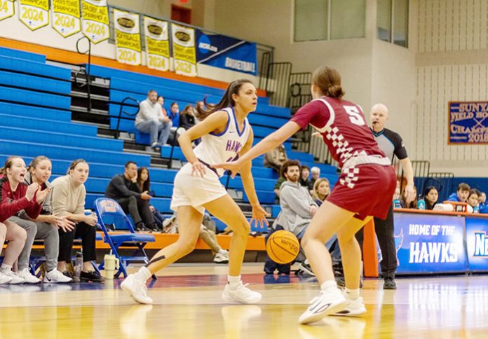 Brianna Fitzgearld scores career-high 35 points to help Hawks stay unbeaten with win over visiting Bomber. Photo: Amy Whitman
