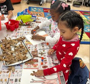 Vails Gate first graders had a wonderful time celebrating the Fall STEAM Festival. Photo: Vanessa Lopez-Romero