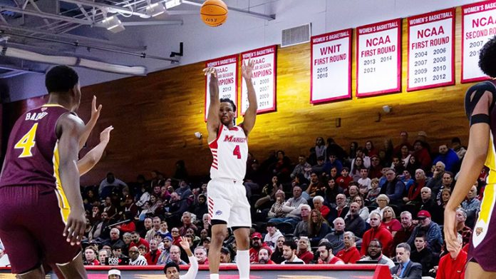 Four Red Foxes scored in double figures. Blackwell led the way with 17, followed by Elijah Lewis with 14, Myles Parker with 11, and Jason Schofield with 10. Photo: Grace Bolander