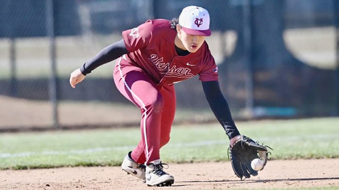 The Vassar College Baseball team dropped the series opener against Union on Friday afternoon. Photo: Carlisle Stockton