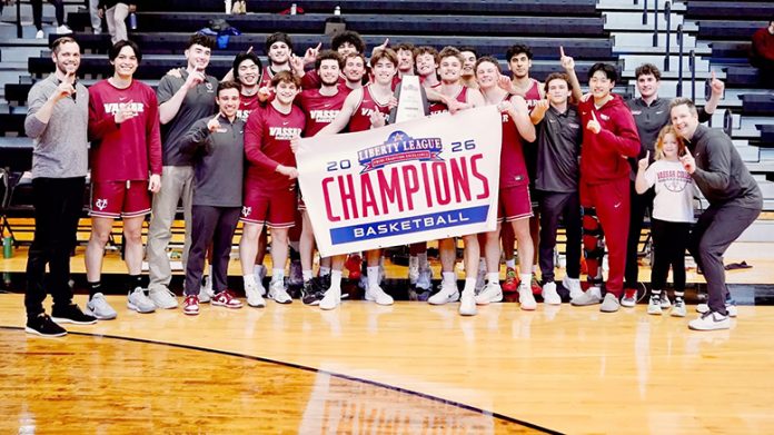Brewers avenge its two regular season losses against RPI to win 57-53 in the conference title game. Photo: Carlisle Stockton