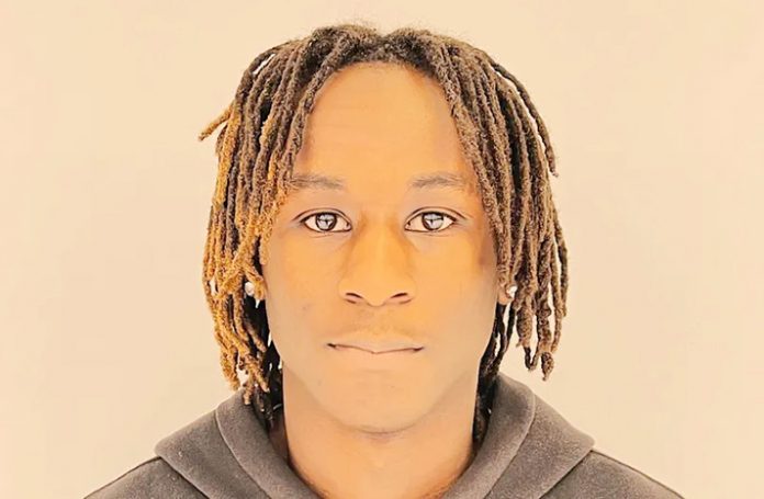 At Mount Vernon High School, senior Zorien Barden carries himself with a quiet focus, balancing academics and athletics with a steady, purposeful approach.